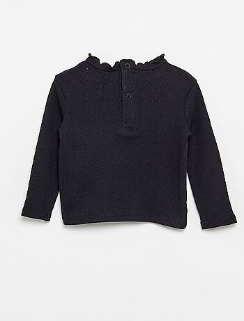 Camiseta de canalé con cuello ondulado