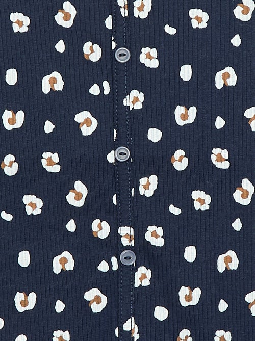 Camiseta de canalé con flores - Kiabi Camiseta de canalé con flores - Kiabi