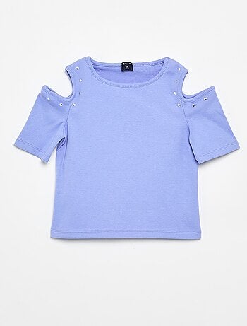 Camiseta de canalé con tachuelas y hombros descubiertos