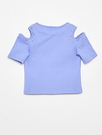 Camiseta de canalé con tachuelas y hombros descubiertos