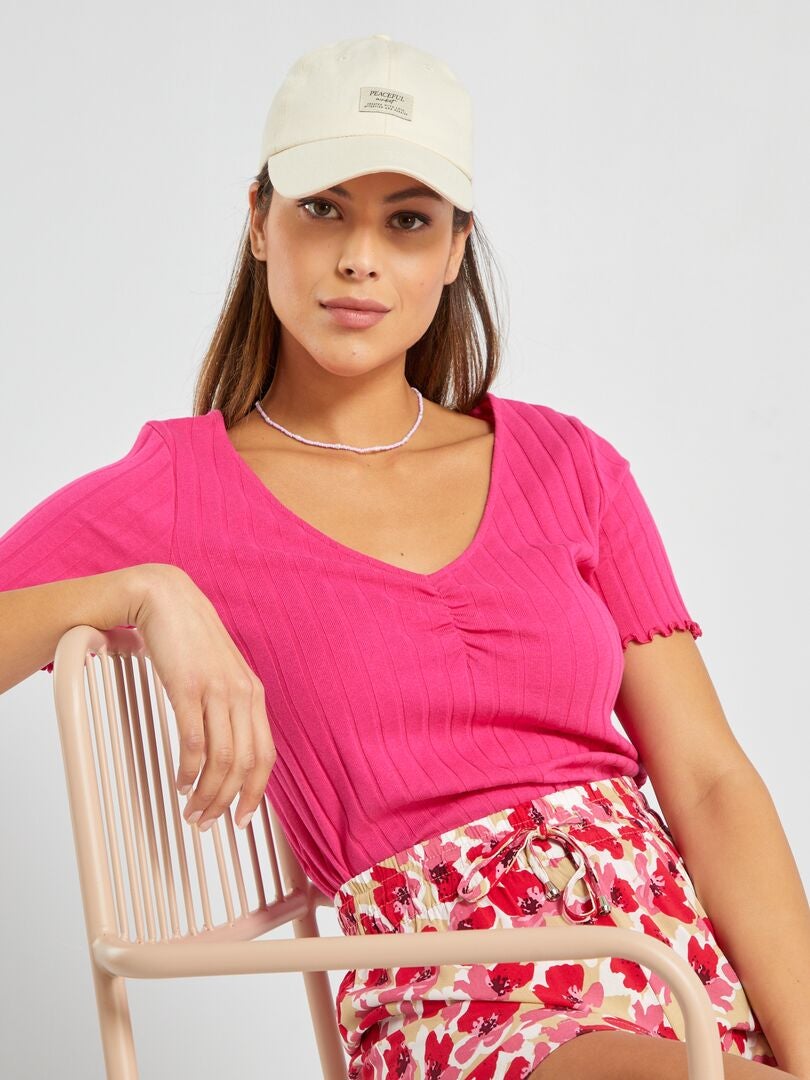 Camiseta de canalé cuello de pico rosa indio - Kiabi