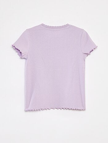Camiseta de canalé de manga corta con bordes ondulados