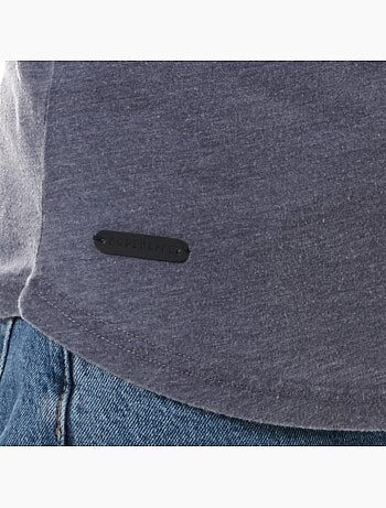 Camiseta de color descolorido