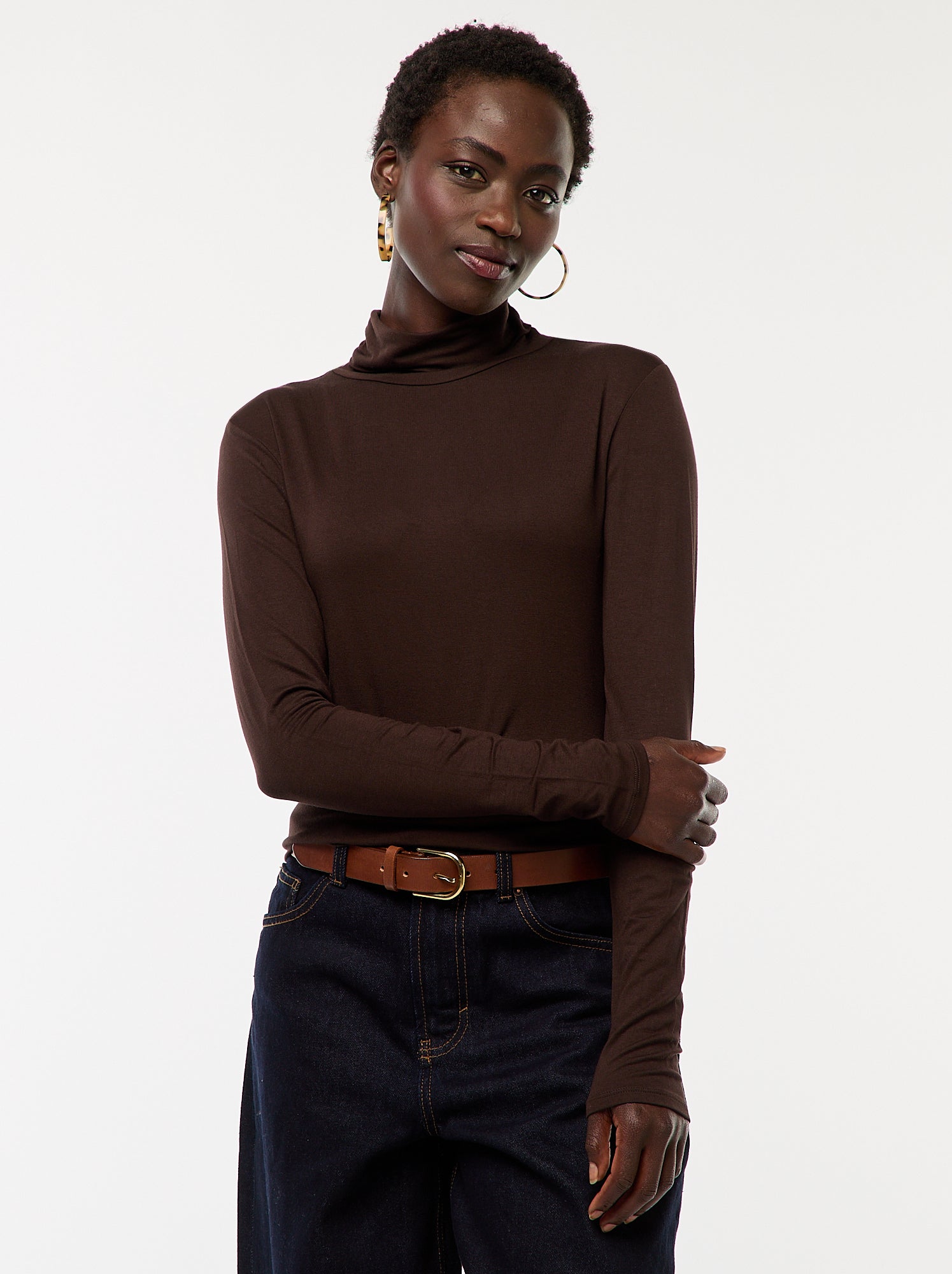 camiseta cuello alto mujer