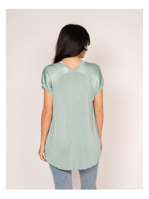 Camiseta de cuello en V satinada FENTA - Kiabi