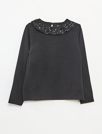 Camiseta de cuello grande con volante y lentejuelas lisa