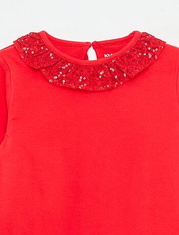 Camiseta de cuello grande con volante y lentejuelas lisa