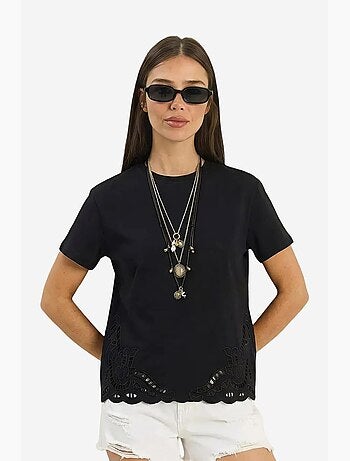 Camiseta de cuello redondo bordada lucci