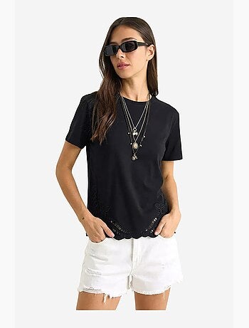 Camiseta de cuello redondo bordada lucci