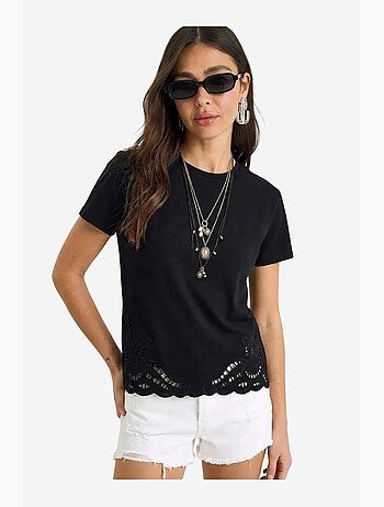 Camiseta de cuello redondo bordada lucci