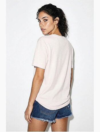 Camiseta de cuello redondo bordada lucci