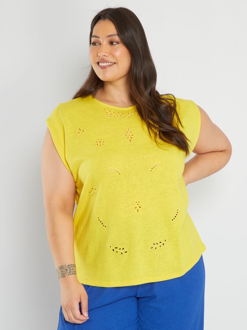 Camiseta de cuello redondo con bordado AMARILLO - Kiabi