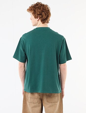 Camiseta de cuello redondo con bordado contrastante