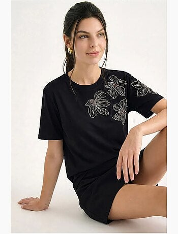 Camiseta de cuello redondo con bordado floral de lucci