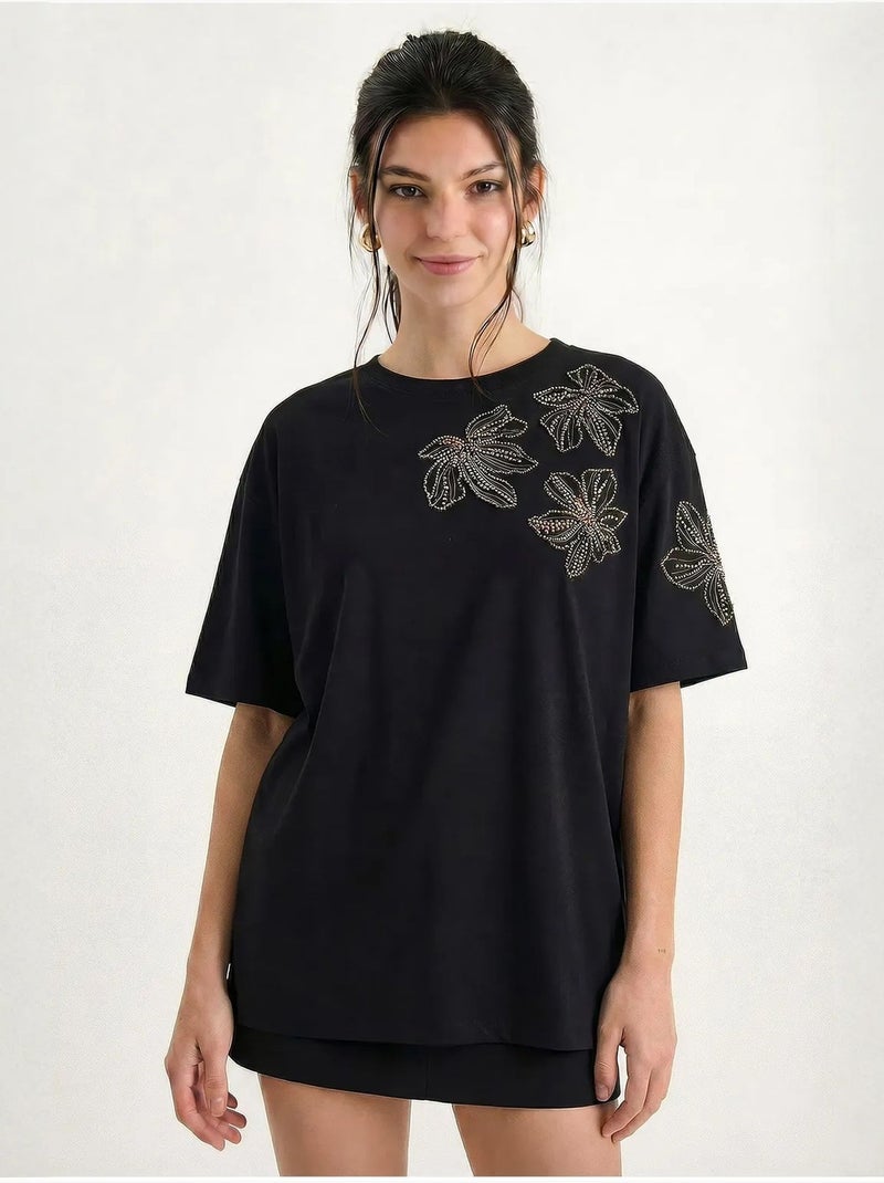 Camiseta de cuello redondo con bordado floral de lucci Negro - Kiabi