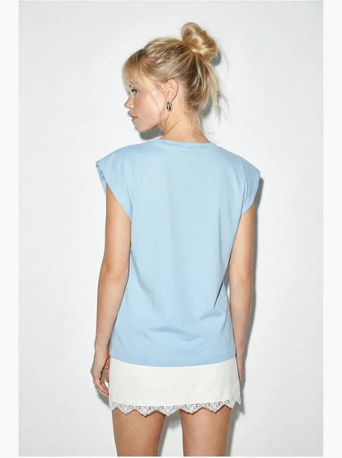 Camiseta de cuello redondo con cut-out lucci - Kiabi Camiseta de cuello redondo con cut-out lucci - Kiabi