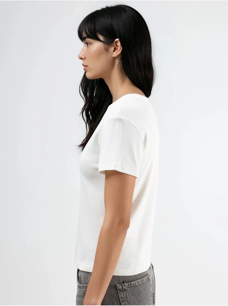 Camiseta de cuello redondo con estampado de estrellas y detalle de accesorios busem Blanco - Kiabi