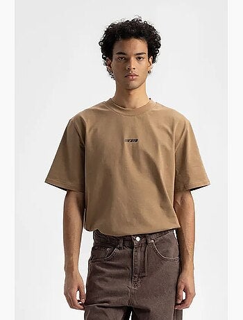 Camiseta de cuello redondo con estampado de logotipo de corte relajado de giesto