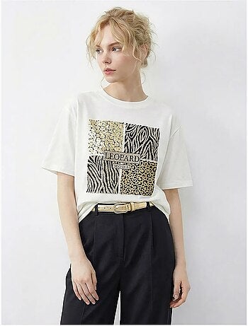 Camiseta de cuello redondo con lentejuelas y estampado de leopardo de lucci