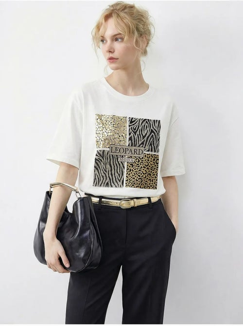 Camiseta de cuello redondo con lentejuelas y estampado de leopardo de lucci - Kiabi Camiseta de cuello redondo con lentejuelas y estampado de leopardo de lucci - Kiabi