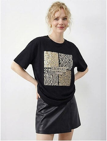Camiseta de cuello redondo con lentejuelas y estampado de leopardo de lucci