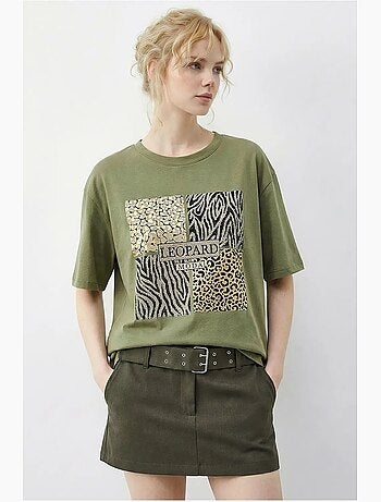Camiseta de cuello redondo con lentejuelas y estampado de leopardo de lucci