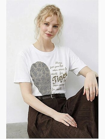 Camiseta de cuello redondo con lentejuelas y estampado de texto lucci