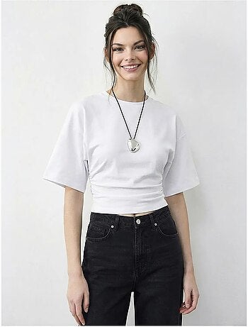 Camiseta de cuello redondo de corte regular lucci