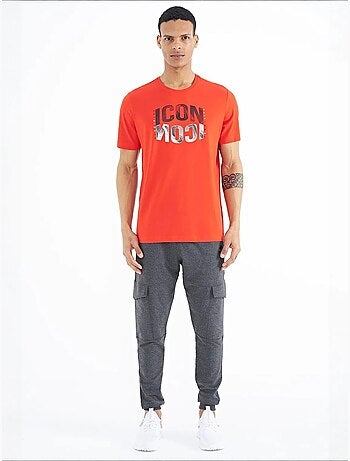 Camiseta de cuello redondo estampada con parche tommy