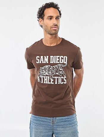 Camiseta de cuello redondo y manga corta estampada