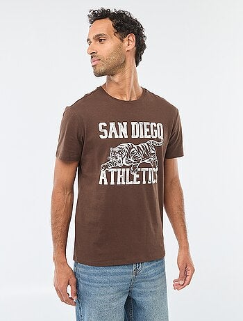 Camiseta de cuello redondo y manga corta estampada