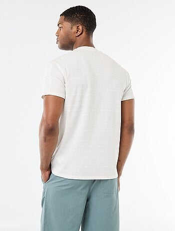 Camiseta de cuello redondo y manga corta en nido de abeja