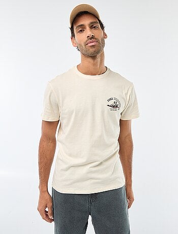 Camiseta de cuello redondo y manga corta estampada