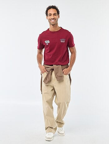 Camiseta de cuello redondo y manga corta estampada