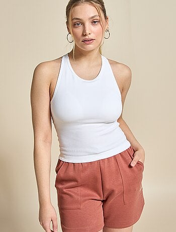 Camiseta de deporte con copas integradas - (ekstract)