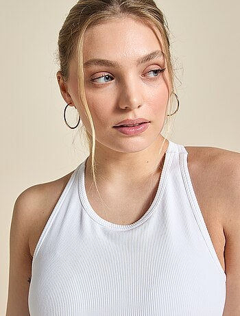 Camiseta de deporte con copas integradas - (ekstract)