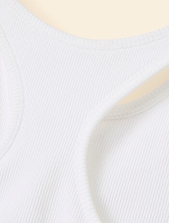 Camiseta de deporte con copas integradas - (ekstract)