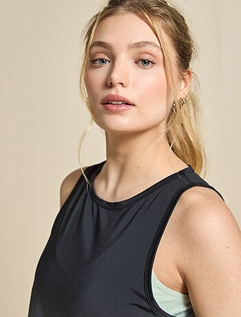 Camiseta de deporte fluida - (ekstract)