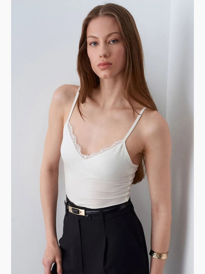 Camiseta de encaje escote en pico dilvin Marfil - Kiabi
