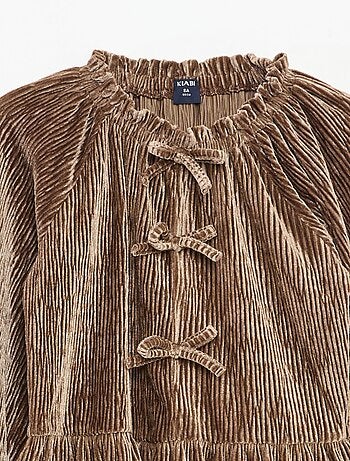 Camiseta de fiesta texturizada con lazo liso