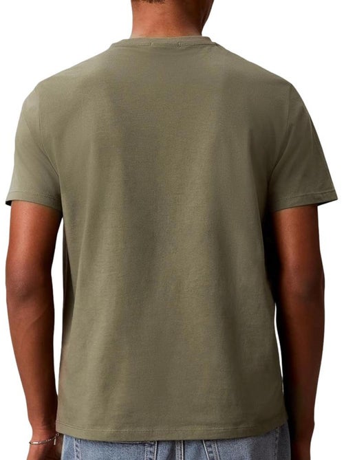 Camiseta de hombre calvin klein jeans con insignia - Kiabi Camiseta de hombre calvin klein jeans con insignia - Kiabi