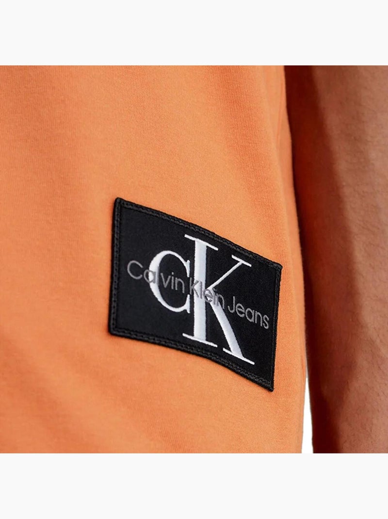 Camiseta de Hombre Calvin Klein Jeans con Insignia y Dobladillo Naranja - Kiabi
