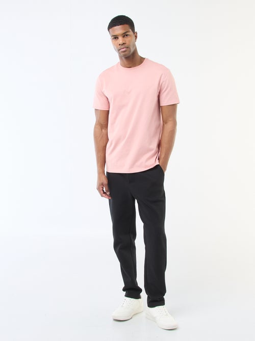 Camiseta de hombre de algodón con cuello redondo lisa - Kiabi Camiseta de hombre de algodón con cuello redondo lisa - Kiabi