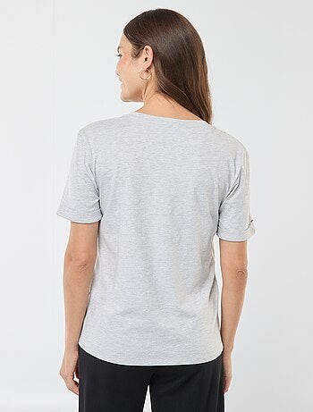 Camiseta de lactancia con cuello de pico