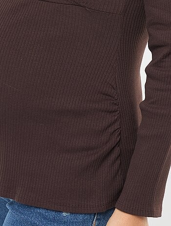 Camiseta de lactancia cruzada