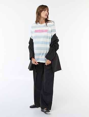 Camiseta de lactancia estampada de manga corta