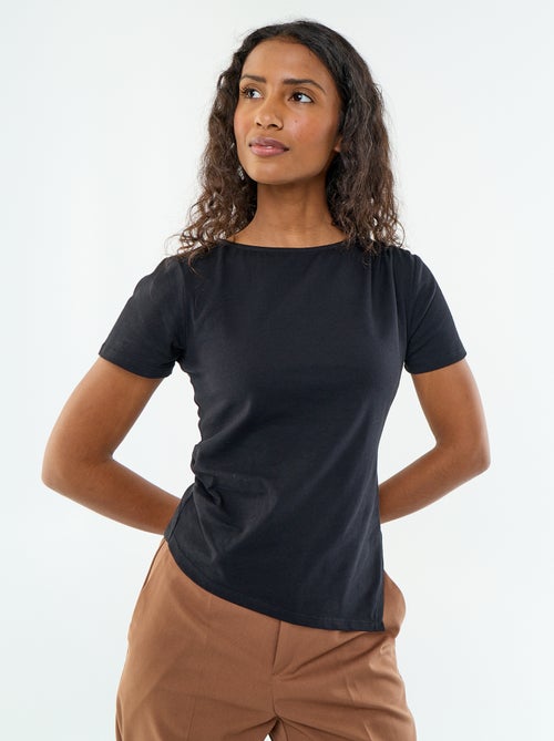 Camiseta de manga corta asimétrica - Kiabi Camiseta de manga corta asimétrica - Kiabi