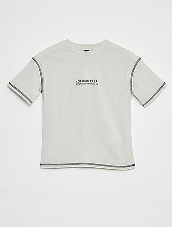 Camiseta de manga corta con adorno