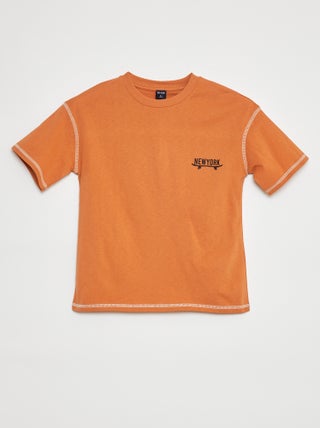 Camiseta de manga corta con adorno
