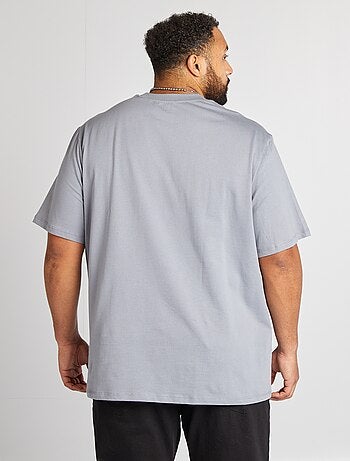Camiseta de manga corta con bolsillo en el pecho